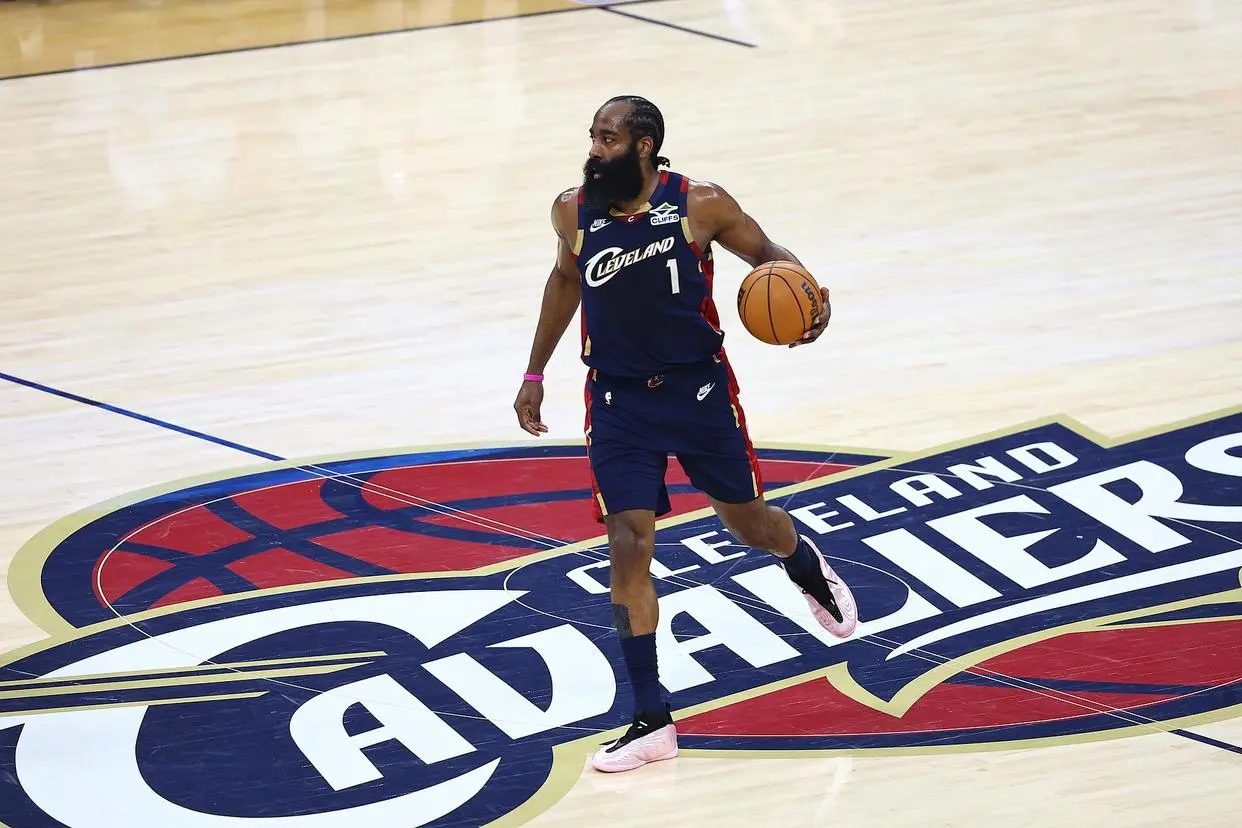 火箭引援基本结束!5位置各有3位轮换，19人豪阵出炉，仍留一悬念