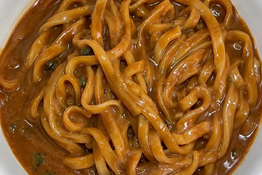 挑战百碗不重样第7碗! 这碗麻酱拌面条根根挂汁，香到邻居敲门要配方!