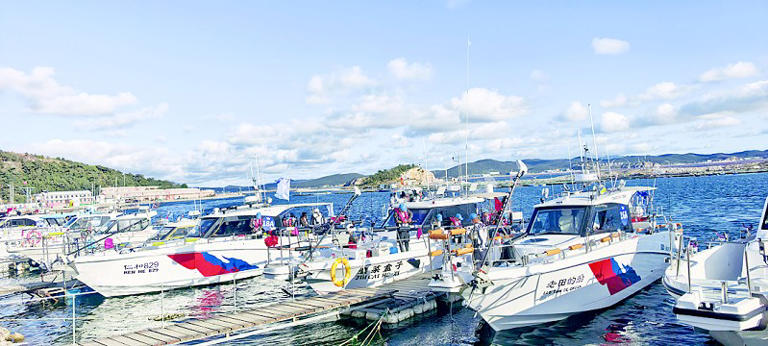 旅顺夜钓刀鱼最重1.96公斤
