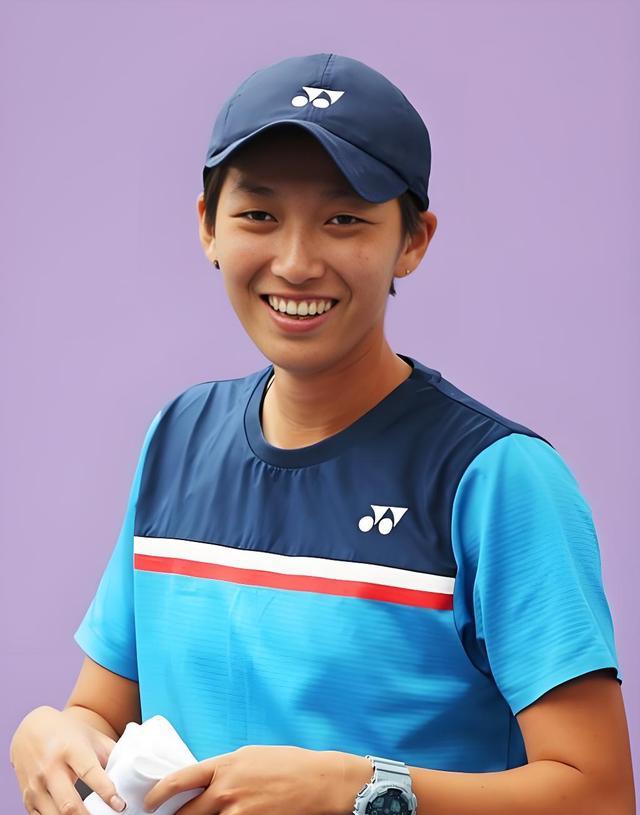 赢球背后藏隐忧!郑钦文美网资格赛首战3大短板，冲正赛仍有硬伤