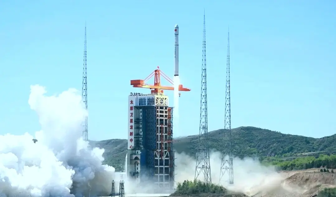 一箭七星!长征六号丙火箭发射圆满成功!