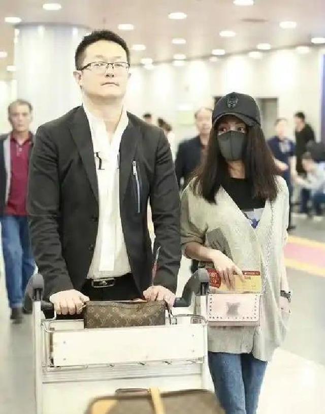 离婚7年，马伊琍从前半生到最高职称，婚姻七年竟靠彼此成就
