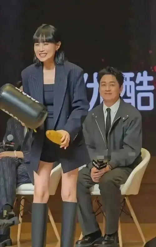 潘粤明与尹姝贻：低谷相遇，巅峰相守，她从不蹭热度，却治愈了他一生的遗憾