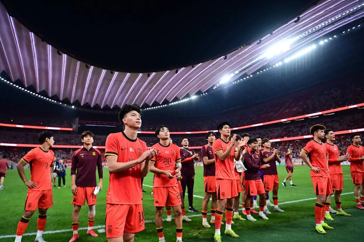 国足和U23抢主力? 邵佳一上任后首次迎考验，张玉宁王钰栋面临二选一