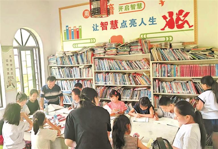 青春力量守护乡间娃