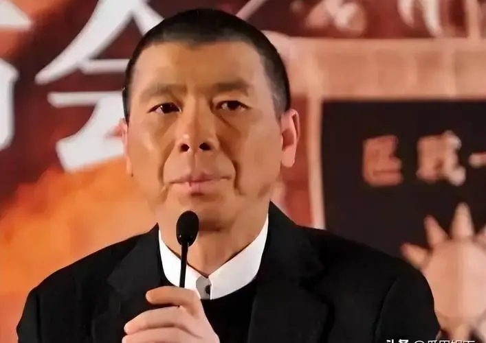 冯小刚心机藏不住了! 徐朵新身份曝光，这才是他的真实意图