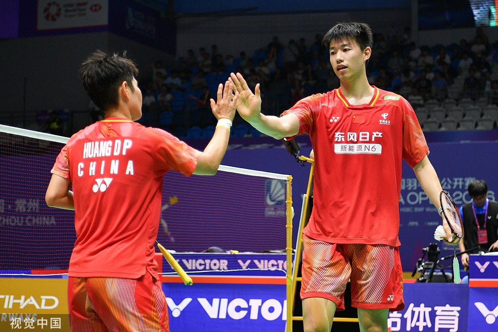 冯彦哲/黄东萍2-0晋级世锦赛16强 下轮对阵渡边勇大/田口真彩