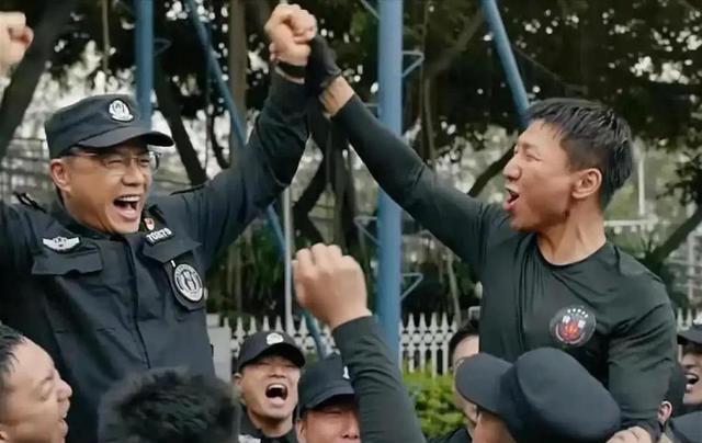 同样是“特警”，看了阿如那和段奕宏后，才明白什么是教科书演技