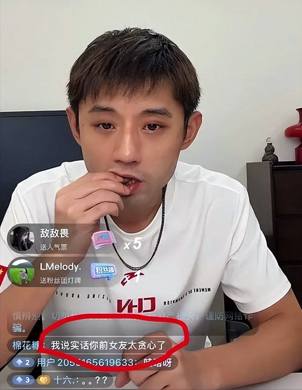 孙宇晨景甜风波炸了！张继科直播回应，一句话就给足了前任体面！