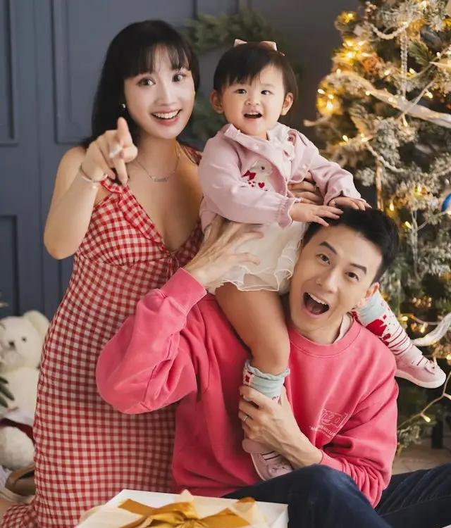 78岁港星石修听力仅剩六成!儿子陈宇琛爆料：父亲一度抗拒戴助听器