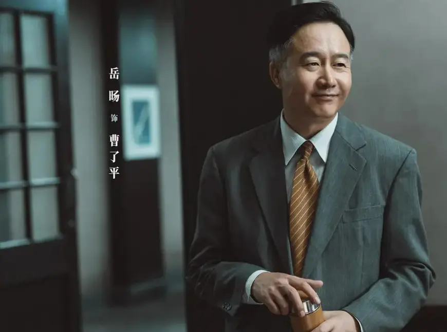 央视《交锋》收官，5人零差评，2人升咖，1人翻红，只有他被骂惨