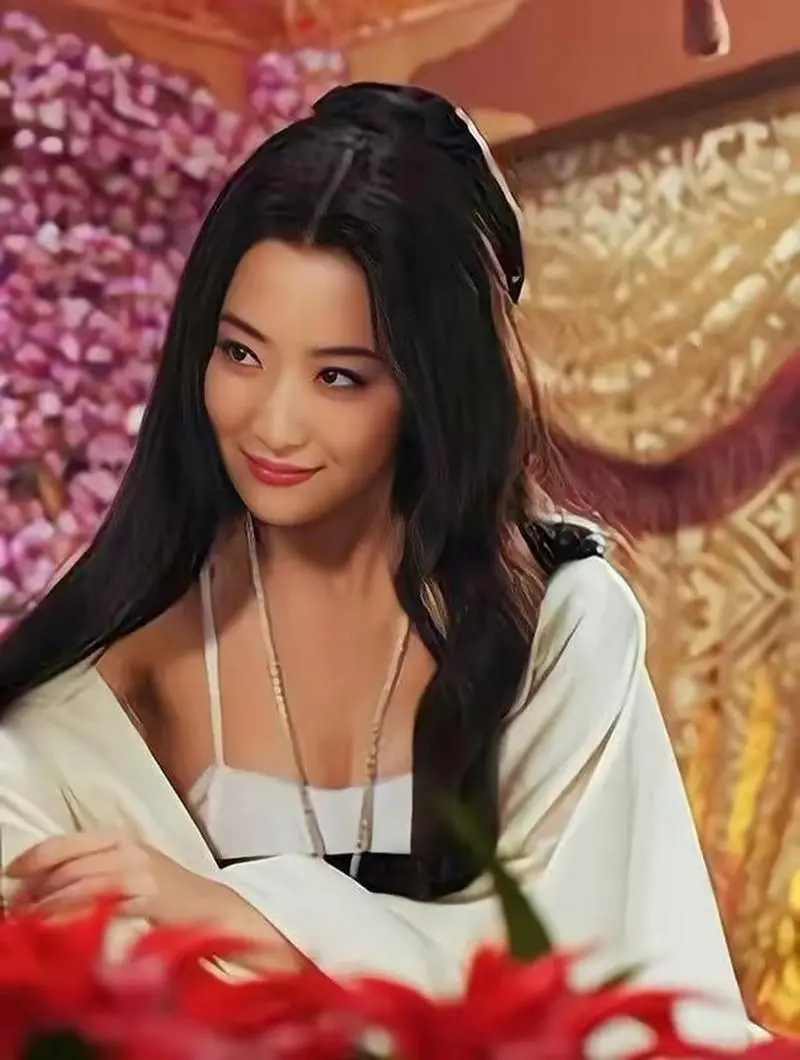 《无可替代》8位美女颜值排名，林小宅第3，赵今麦第2，第1气质佳