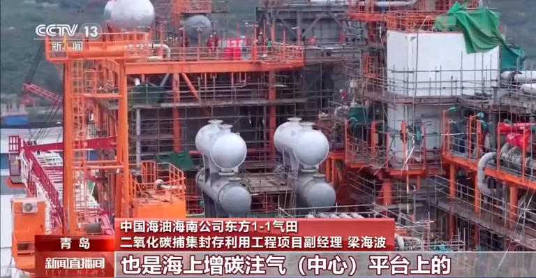搏风击浪 海底“生根” 总重近1.7万吨的“巨无霸”这样建成