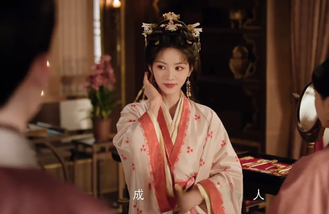 一人毁了新剧！《嫁金钗》里的败笔演员，光瞪眼，白瞎了女配演技
