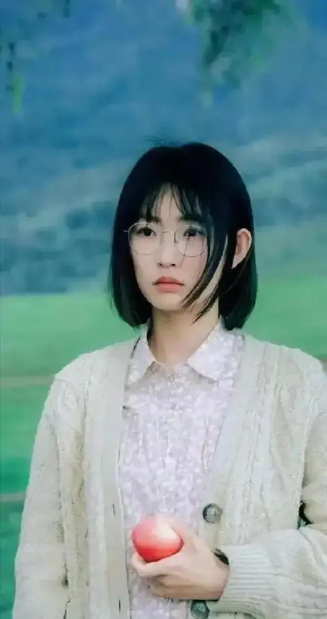 《交锋》5位美女颜值排名，邱天第4，周依然第3，第1实至名归