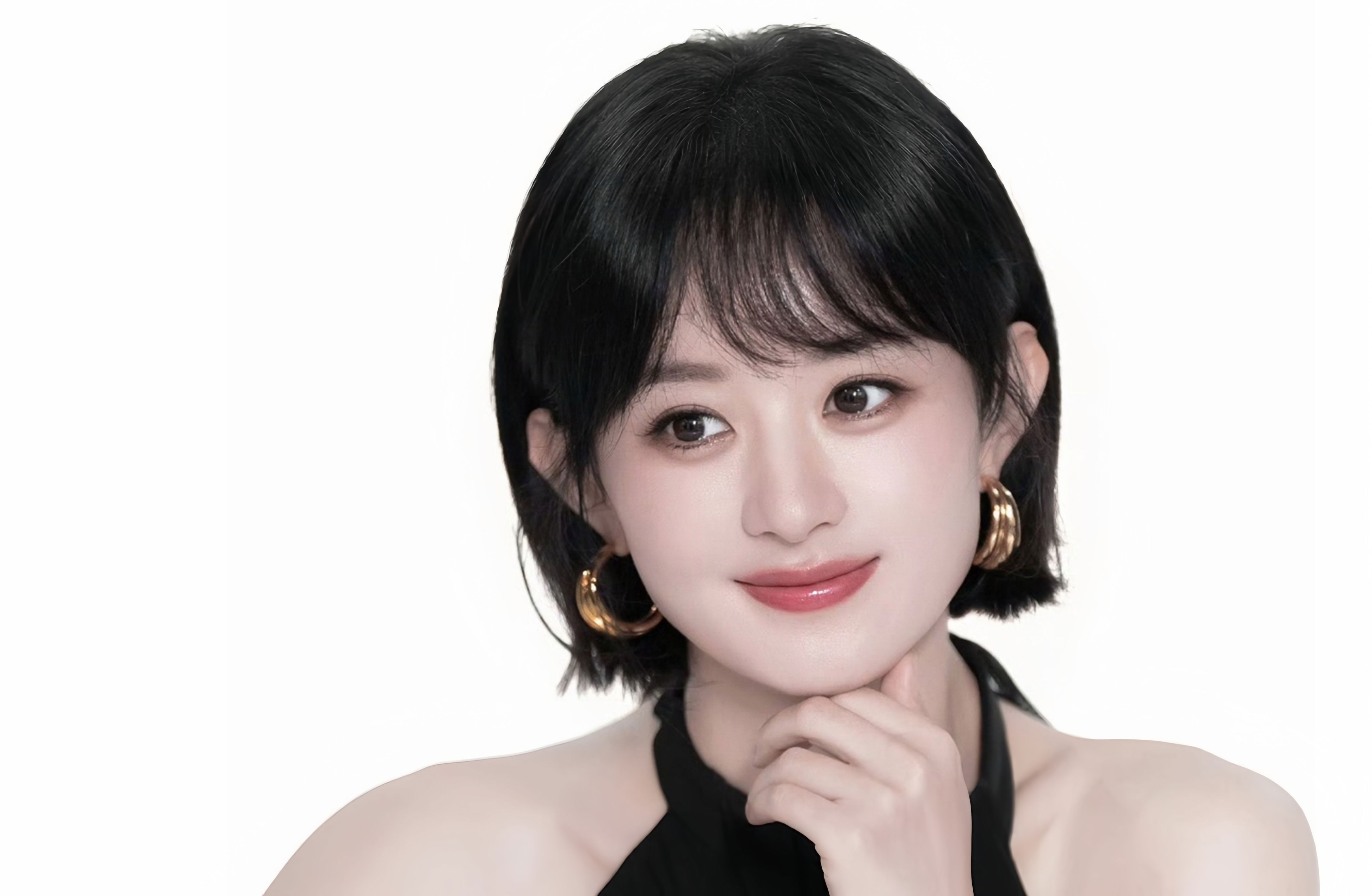 赵丽颖出道 21 年归来只有 39 岁，从龙套到大女主，她的人生从来没有捷径