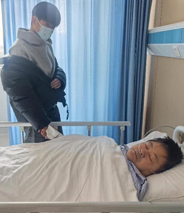 61岁洪剑涛手术经历曝光，青岛调理生活恢复工作却让观众直呼羡慕