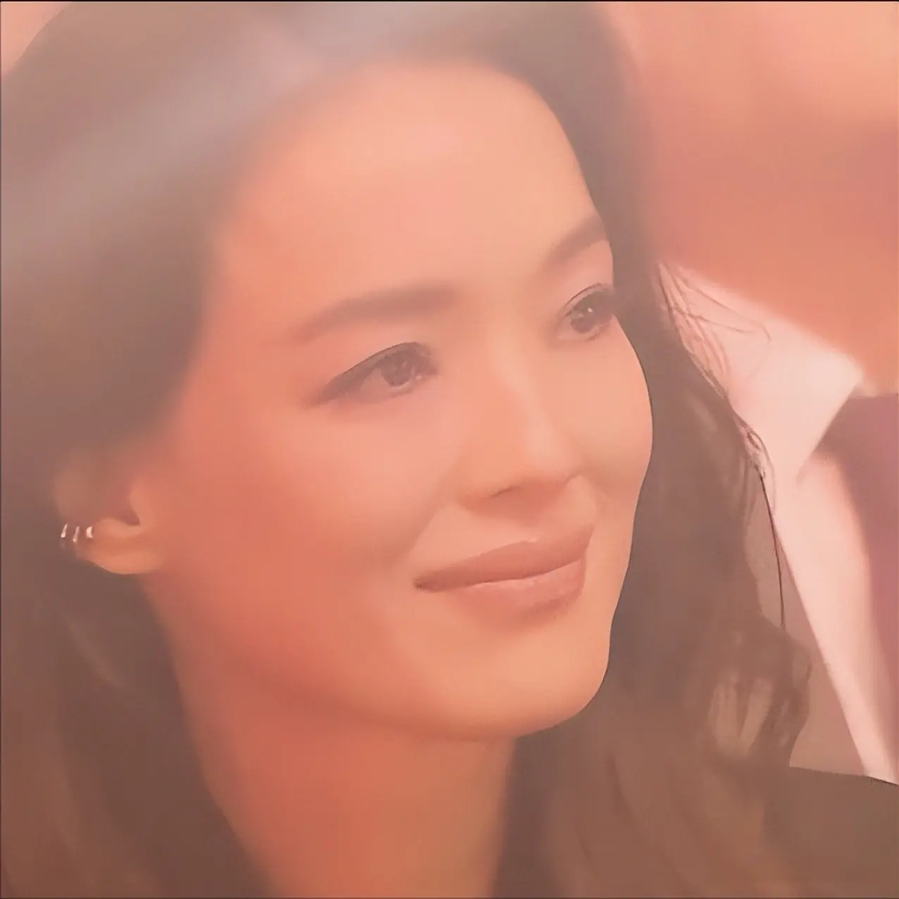演都不演了？周迅获奖后她撇嘴、满脸不屑，张艺谋表情耐人寻味