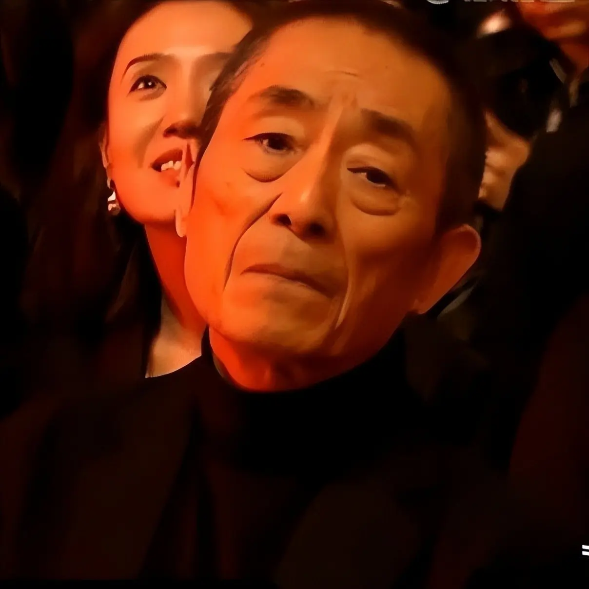 演都不演了？周迅获奖后她撇嘴、满脸不屑，张艺谋表情耐人寻味