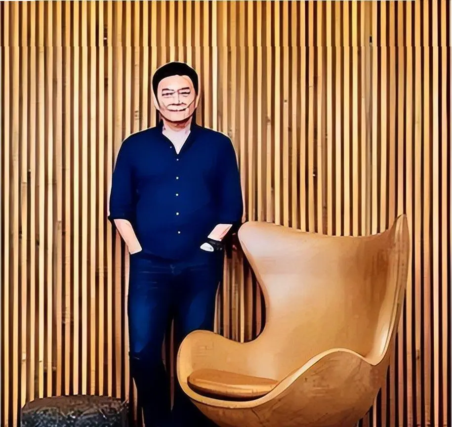 他曾与刘涛同床共枕4年，如今年过六旬依旧未娶，刘涛坦言很愧疚