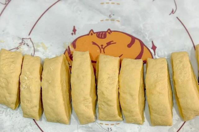 喜欢这样蓬松暄软的早餐，比买的好吃多了，简单又好吃