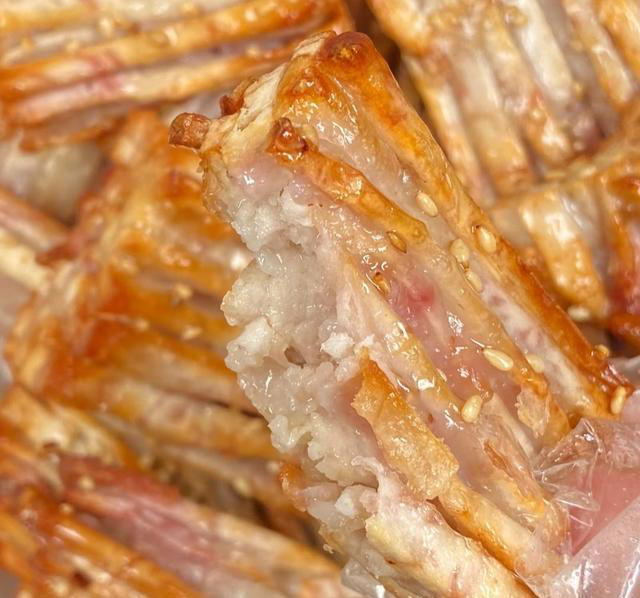 芋头饼神仙吃法! 外酥里糯香到炸，一蒸一烤全家抢，这配方绝了!