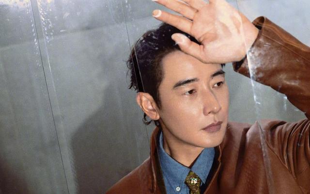 罗晋分享三口日常，会主动和唐嫣汇报行程，骄傲夸6岁女儿画画好