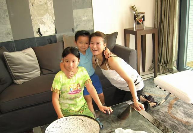 恭喜！62岁香港知名演员正式宣布结婚，婚礼将一切从简
