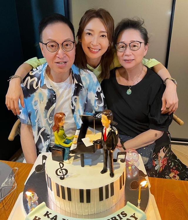 香港女星自曝曾是重度恋爱脑，已单身超过十年，47岁仍渴望爱情